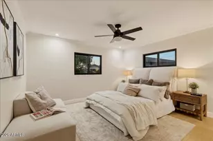 2038 E Cheery Lynne Rd, Phoenix, AZ 85016 - Photo 5