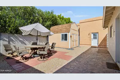 2929 N 55th Place, Phoenix, AZ 85018 - Photo 25