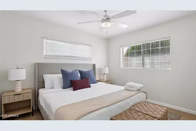 2929 N 55th Place, Phoenix, AZ 85018 - Photo 13