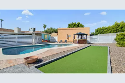 2929 N 55th Place, Phoenix, AZ 85018 - Photo 23