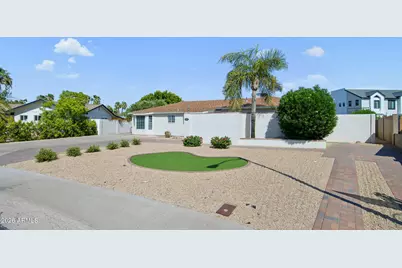 2929 N 55th Place, Phoenix, AZ 85018 - Photo 3