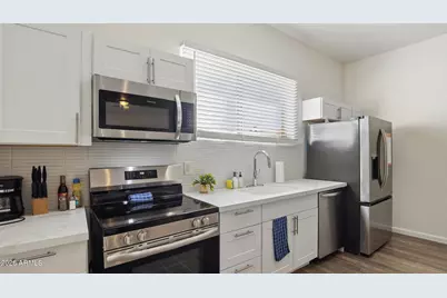 2929 N 55th Place, Phoenix, AZ 85018 - Photo 33