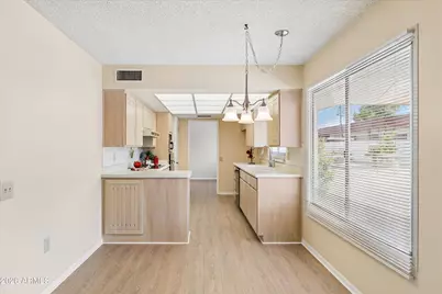 18621 N 103rd Avenue, Sun City, AZ 85373 - Photo 9