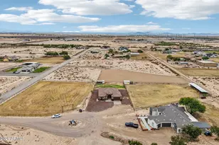 439 S David Cir, Casa Grande, AZ 85194 - Photo 47