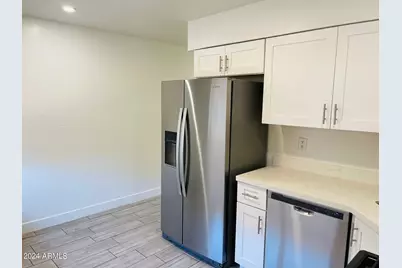 4601 N 12th Avenue #Apt 2, Phoenix, AZ 85013 - Photo 9