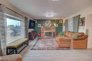 1128 N Walnut Dr, Casa Grande, AZ 85122 - Photo 1