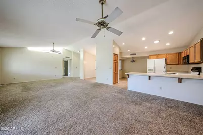 3233 E Desert Cove Avenue, Phoenix, AZ 85028 - Photo 7