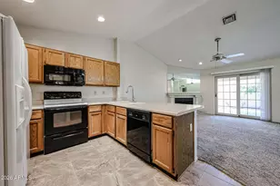 3233 E Desert Cove Ave, Phoenix, AZ 85028 - Photo 11