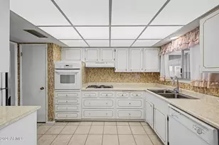 12443 W Marble Dr, Sun City West, AZ 85375 - Photo 11