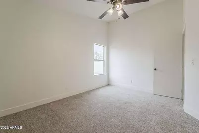 4545 N 67th Avenue #1106, Phoenix, AZ 85033 - Photo 21