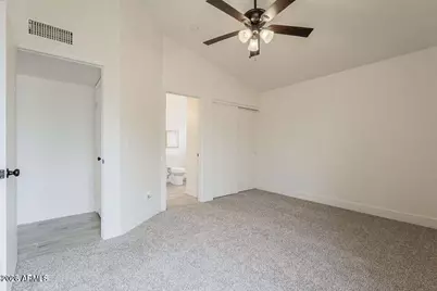 4545 N 67th Avenue #1106, Phoenix, AZ 85033 - Photo 19