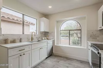 4545 N 67th Avenue #1106, Phoenix, AZ 85033 - Photo 11