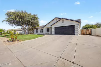 3749 E Thornton Avenue, Gilbert, AZ 85297 - Photo 3