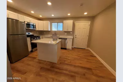493 E Erie Street #B, Chandler, AZ 85225 - Photo 5