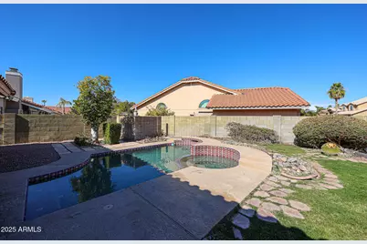 6910 W Kimberly Way, Glendale, AZ 85308 - Photo 35