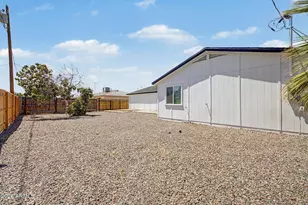3351 W Paradise Dr, Phoenix, AZ 85029 - Photo 9