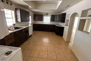 7230 N 37th Ave, Phoenix, AZ 85051 - Photo 3