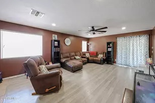 25882 W North Star Pl, Buckeye, AZ 85326 - Photo 3