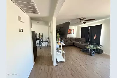 127 W Caldwell Street, Phoenix, AZ 85041 - Photo 3