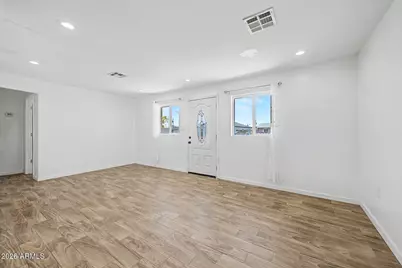 4805 S 35th Drive, Phoenix, AZ 85041 - Photo 7