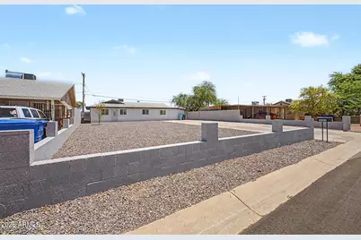 4805 S 35th Drive, Phoenix, AZ 85041 - Photo 5