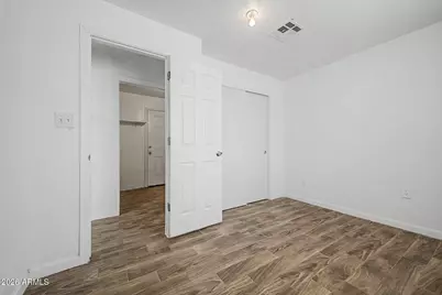 4805 S 35th Drive, Phoenix, AZ 85041 - Photo 15