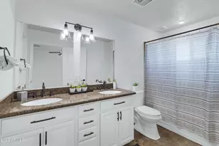 911 W Loughlin Dr, Chandler, AZ 85225 - Photo 21