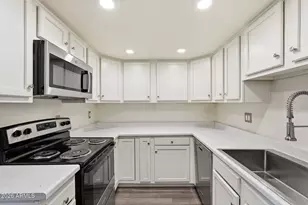 12440 N 20th St, Phoenix, AZ 85022 - Photo 1