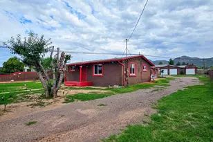 4 Manzanita St, Bisbee, AZ 85603 - Photo 3