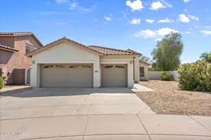 61 S Forest Dr, Chandler, AZ 85226 - Photo 3
