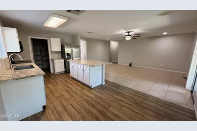 8955 W Charleston Avenue, Peoria, AZ 85382 - Photo 11