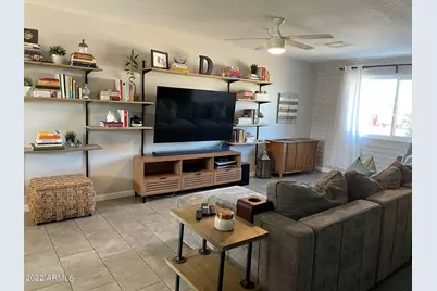 3909 E Shaw Butte Drive, Phoenix, AZ 85028 - Photo 5