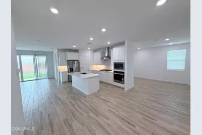 27440 N 69th Lane, Peoria, AZ 85383 - Photo 11