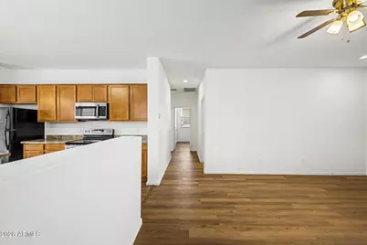 2422 S 73rd Lane, Phoenix, AZ 85043 - Photo 9