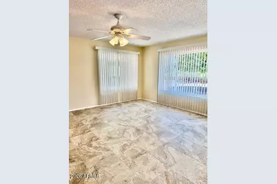 11801 N Coggins Drive, Sun City, AZ 85351 - Photo 9
