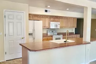 11801 N Coggins Dr, Sun City, AZ 85351 - Photo 3