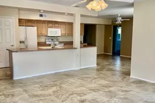 11801 N Coggins Dr, Sun City, AZ 85351 - Photo 7