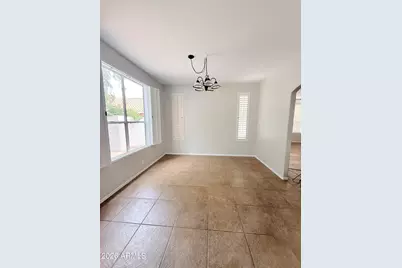 325 W Le Marche Avenue, Phoenix, AZ 85023 - Photo 7