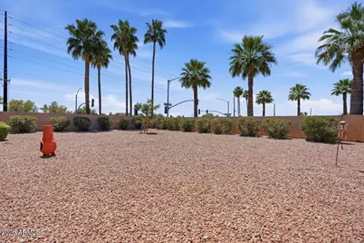 24950 S Lakewood Drive, Sun Lakes, AZ 85248 - Photo 37