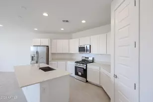 7841 W Staghorn Rd, Peoria, AZ 85383 - Photo 3