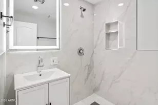 550 W Berridge Ln, Phoenix, AZ 85013 - Photo 53