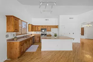 220 E Gail Ct, Gilbert, AZ 85296 - Photo 11
