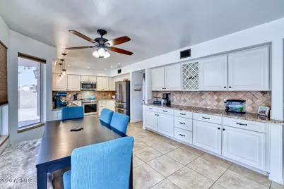 7708 W Crocus Drive, Peoria, AZ 85381 - Photo 9
