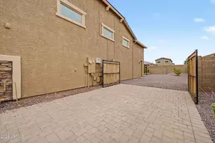 17352 W Hedgehog Pl, Surprise, AZ 85387 - Photo 11