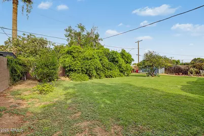 7801 N 17th Drive, Phoenix, AZ 85021 - Photo 17