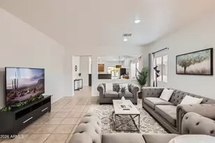 10522 W Robin Ln, Peoria, AZ 85383 - Photo 11