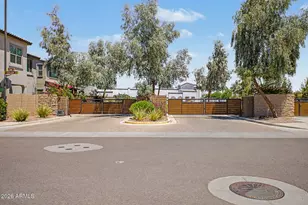 2771 S Chippewa Dr, Chandler, AZ 85286 - Photo 9