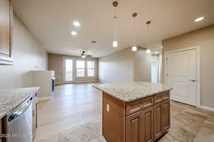 7291 N Scottsdale Rd, Paradise Valley, AZ 85253 - Photo 11