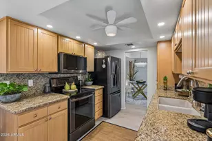 12212 N Paradise Vlg Pkwy S, Phoenix, AZ 85032 - Photo 9