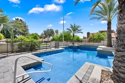 7281 E Royal Palm Road, Scottsdale, AZ 85258 - Photo 35